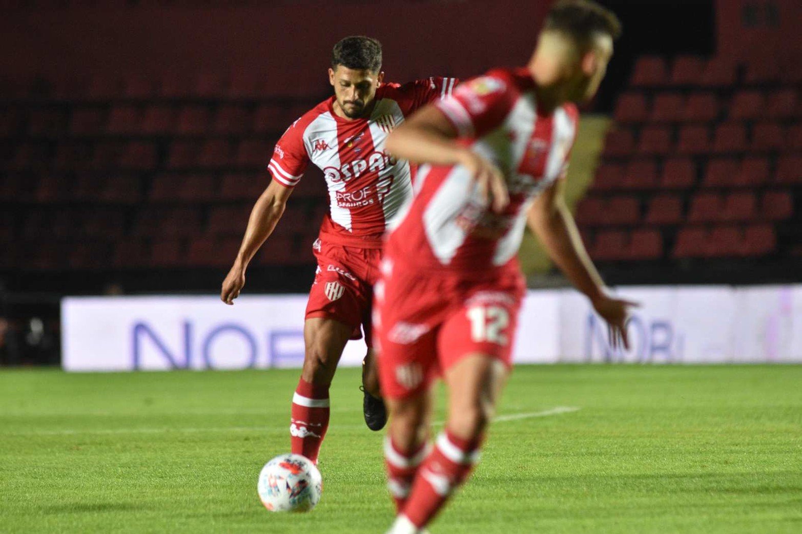 Preparen...apunten...Juan Manuel García sacará el disparo que el arquero Burian lograr desviar con un pie. Fue una de los pocos tiros al arco de Unión en el segundo tiempo.