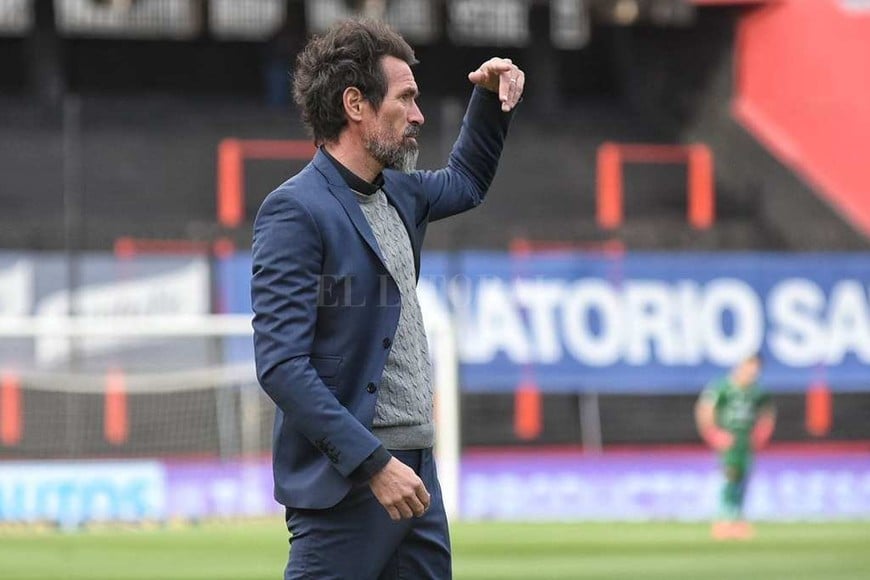 GALERÍA DE FOTOS - COLÓN VS. SARMIENTO