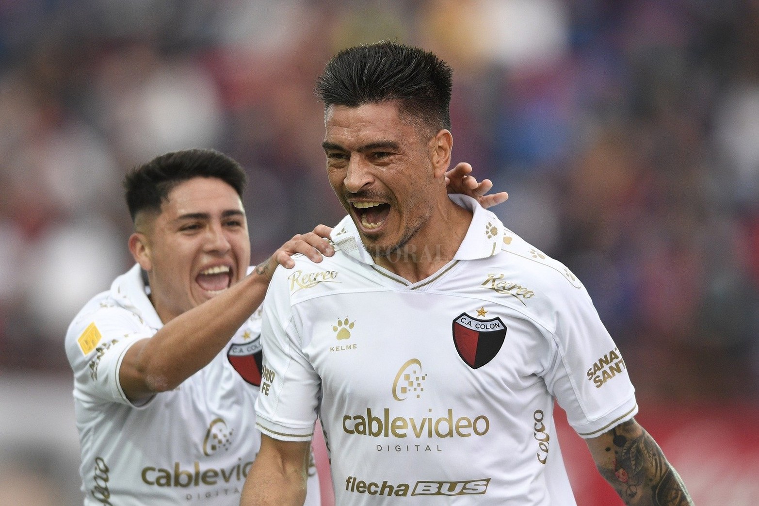 Con goles de Paolo Goltz y Eric Meza, Colón venció a San Lorenzo por la fecha 15 de la Liga Profesional por 2 a 1.