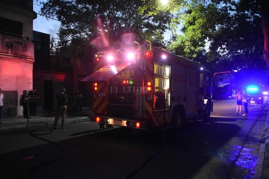 Incendio en un departamento de Moreno y Francia