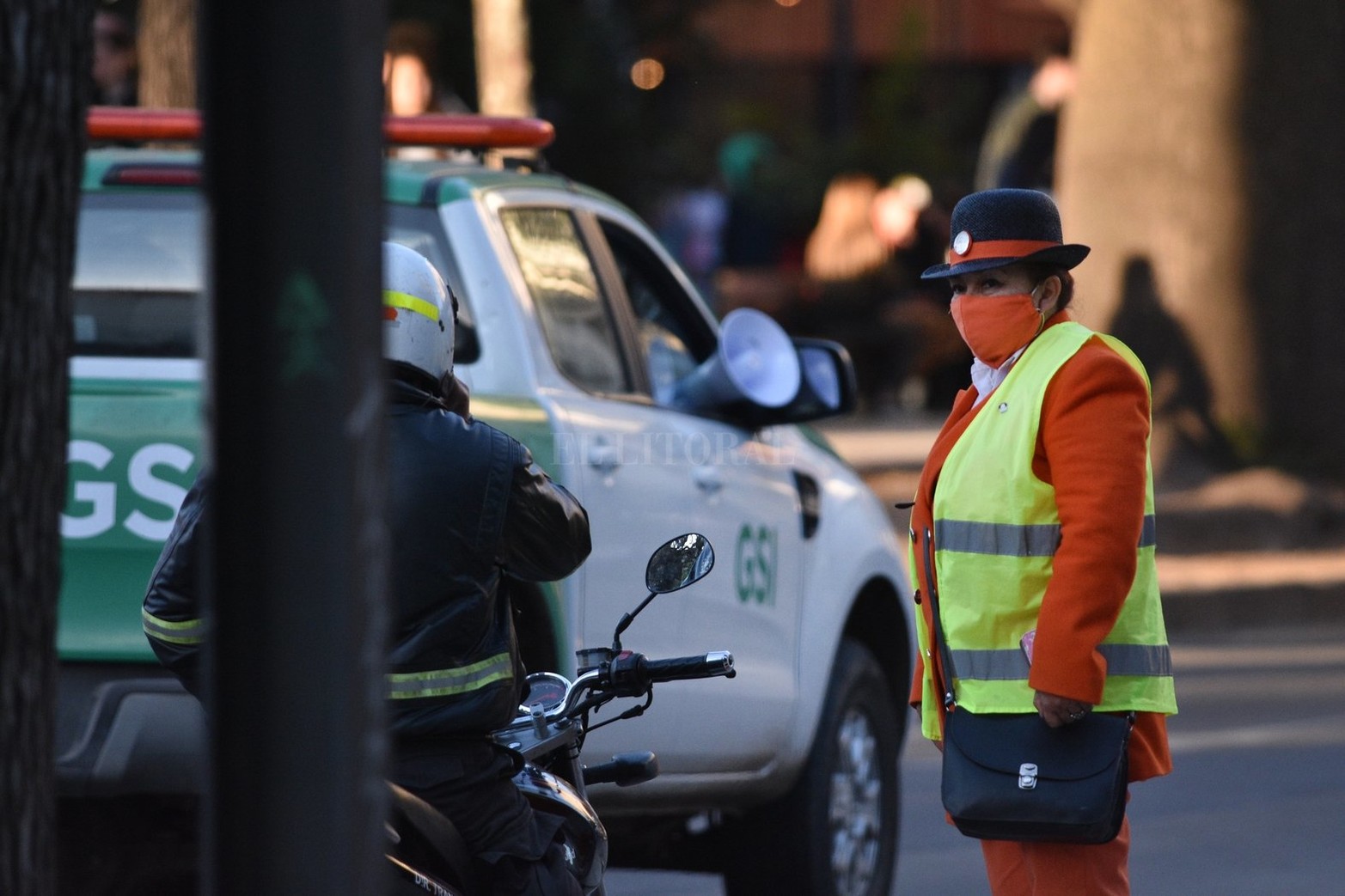 Se celebra el Día del Amigo y muchos grupos de personas salen a festejar en bares, restaurantes y espacios públicos tradicionales de la ciudad. El municipio realiza controles viales y de alcoholemia en puntos transitados.