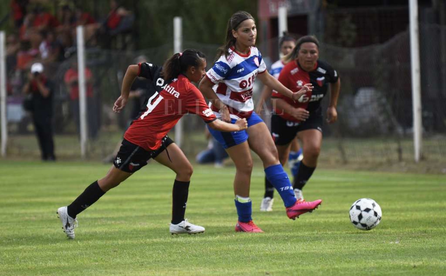 4 a 1 goleó el equipo Unión a Colón en el clásico femenino.