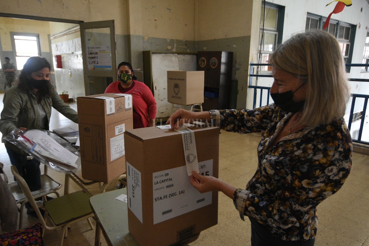 Armado de mesas y primeros votos de una jornada electoral 2021