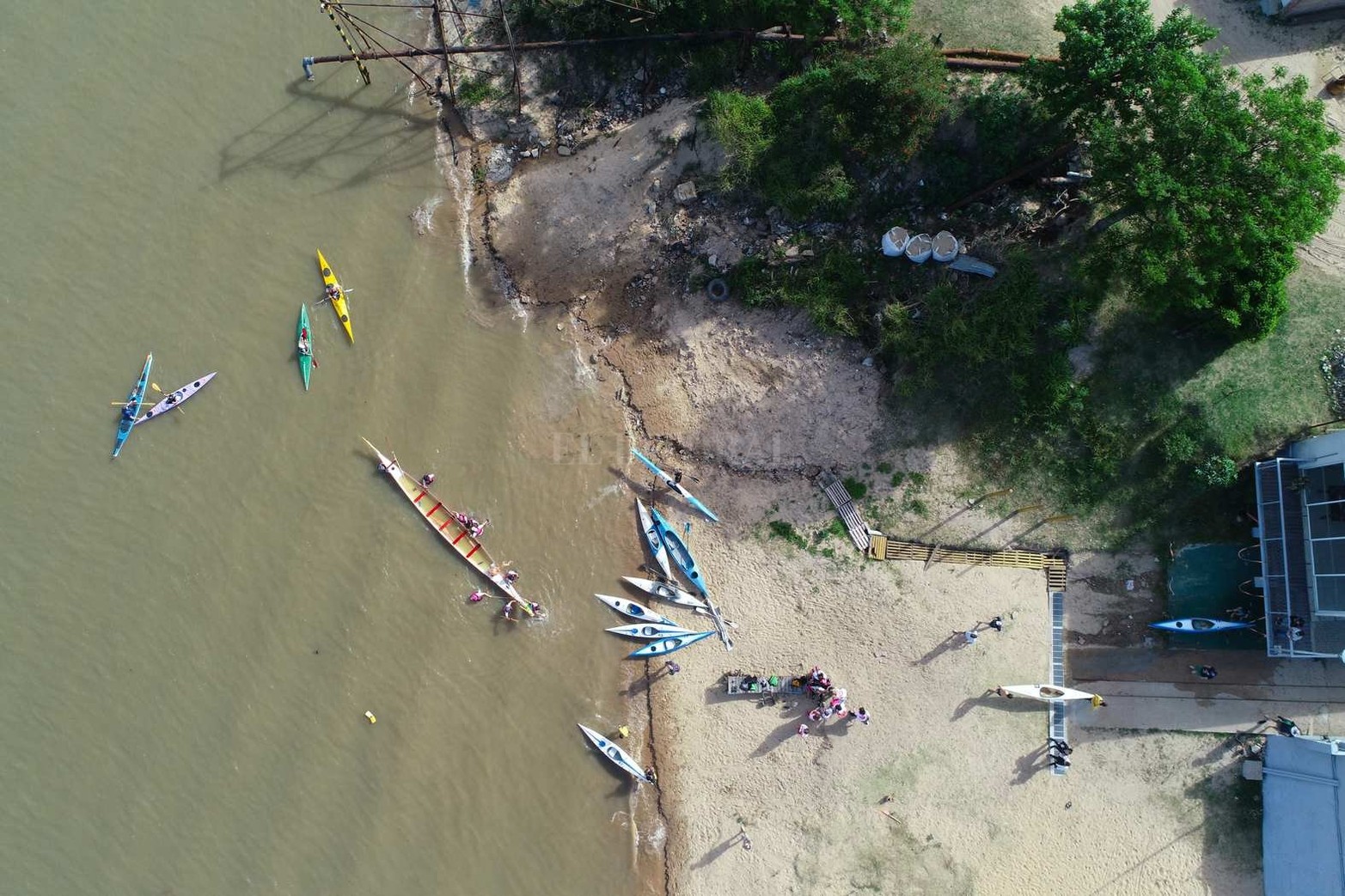 Las chicas Pink cumplieron el sueño de tener su imponente góndola china. Son sobrevivientes de cáncer de mama.