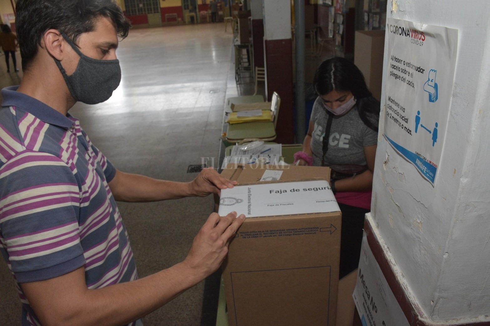 Armado de mesas y primeros votos de una jornada electoral 2021