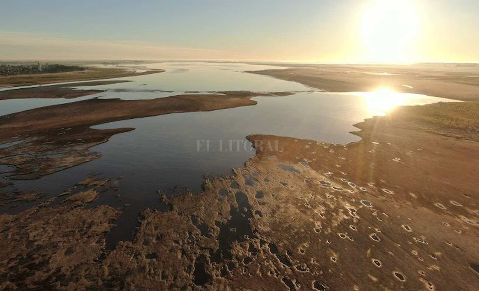 Las imágenes con la altura del río en 0 centímetros en el Puerto de Santa Fe.Las imágenes con la altura del río en 0 centímetros en el Puerto de Santa Fe.