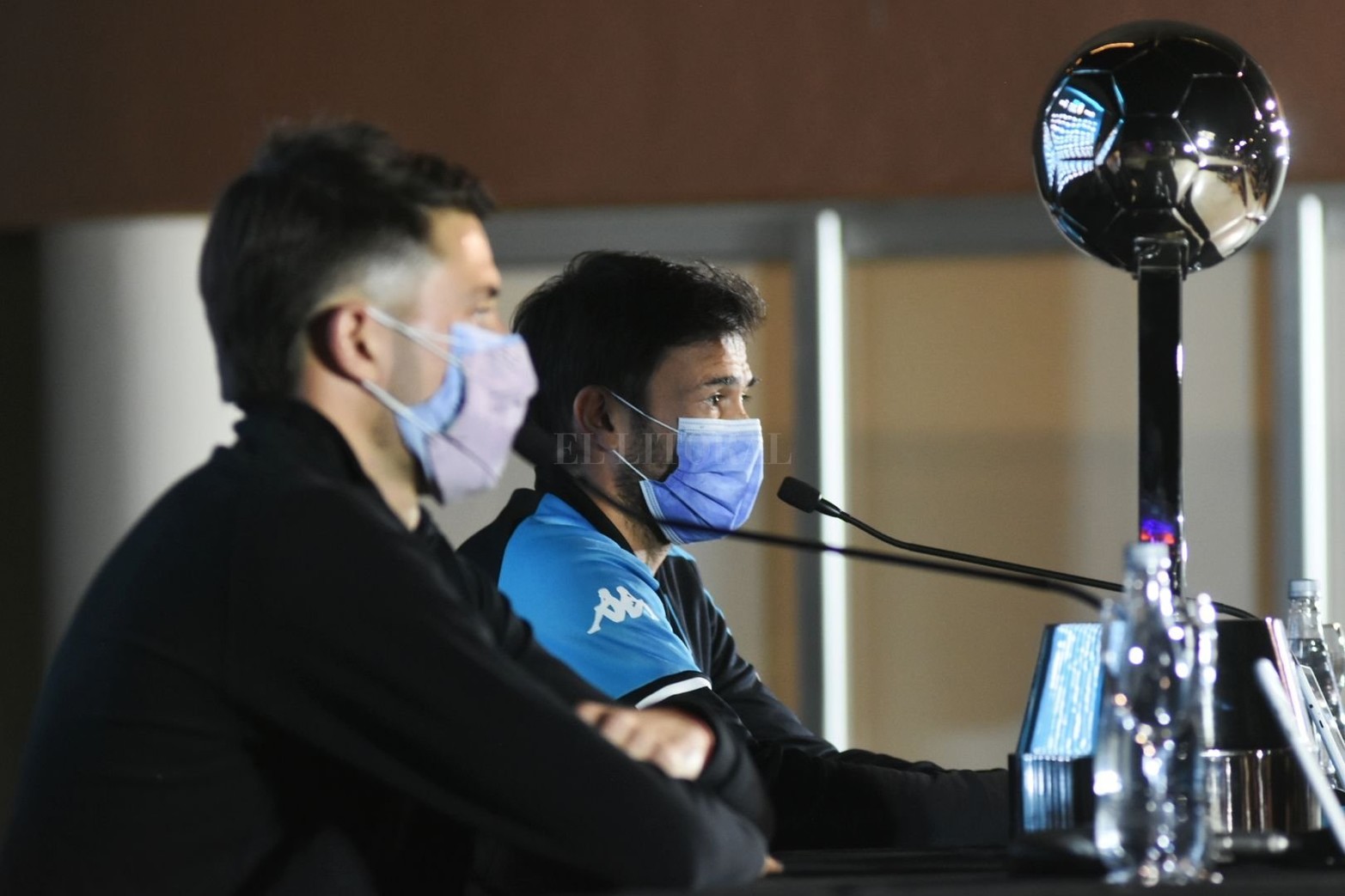 A horas de la final de la Copa de la Liga Profesional entre Colón y Racing, Facundo Garcés, la figura del sabalero en el triunfo ante Independiente; y Darío Cvitanich, referente de Racing, brindaron sus sensaciones de cara a la histórica definición.