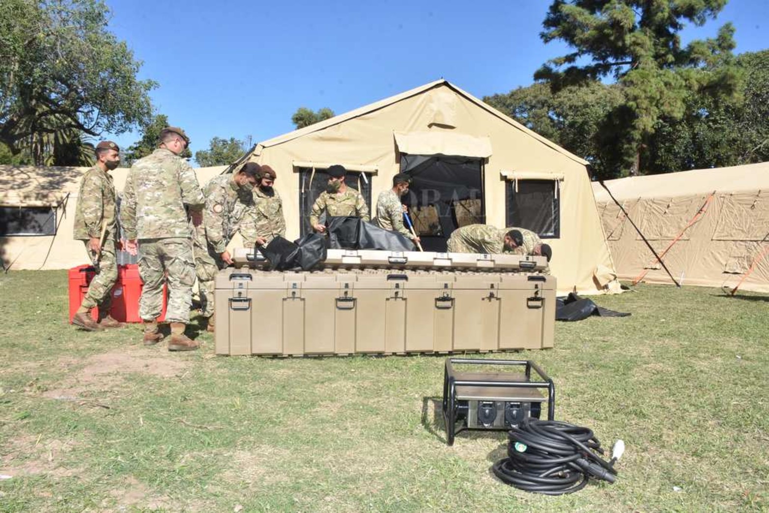 El hospital militar móvil llegó como una donación al país. Tiene capacidad para 40 camas de internación media.