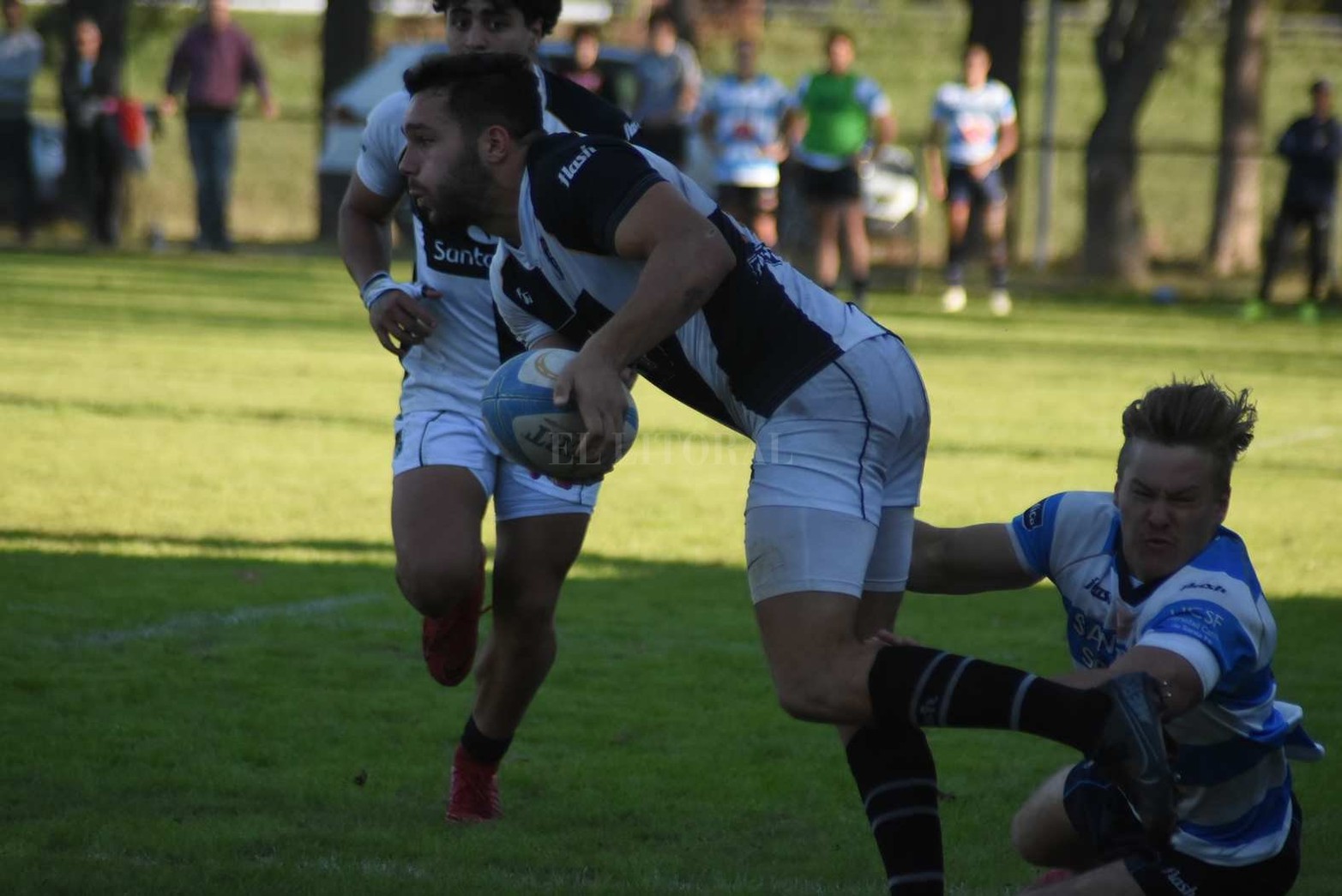 Estudiantes de Paraná se quedó con el torneo regional Dos Orillas. El equipo de la capital entrerriana se impuso a CRAI por 20 a 14. El 25 de septiembre, comienza el Torneo Regional del Litoral.