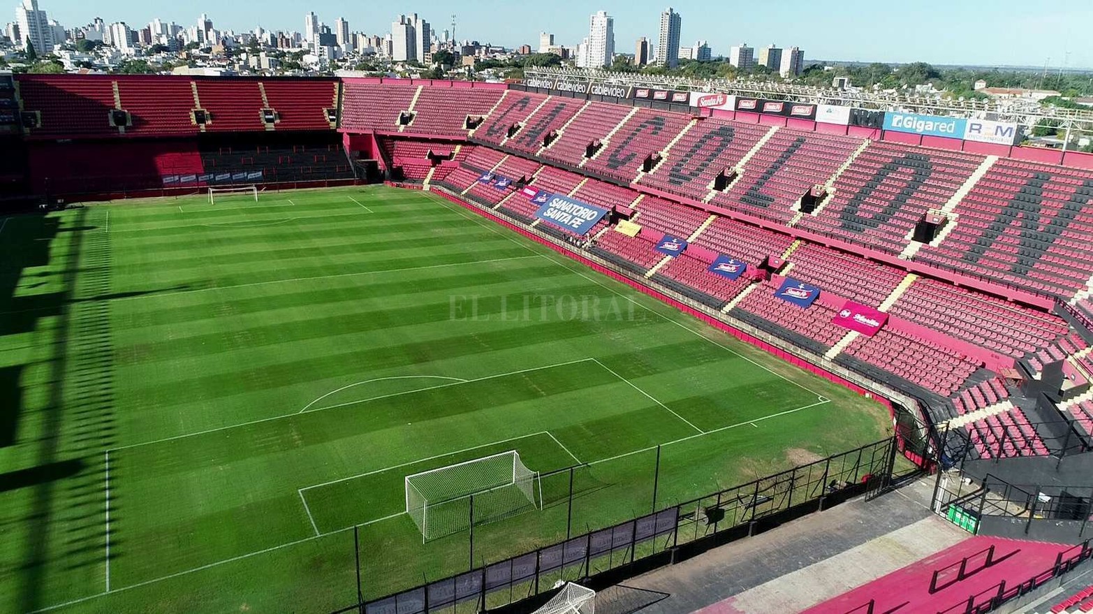 Lla cámara del drone de El Litoral a las 18.00 horas a 24 horas del inicio del partido. Diario El litoral este domingo, por el canal de youtube desarrollará un programa en vivo que abarca previa de encuentro, partido y análisis. Relata Ricardo Porta y comentan Enrique Cruz y Dario Pignata.