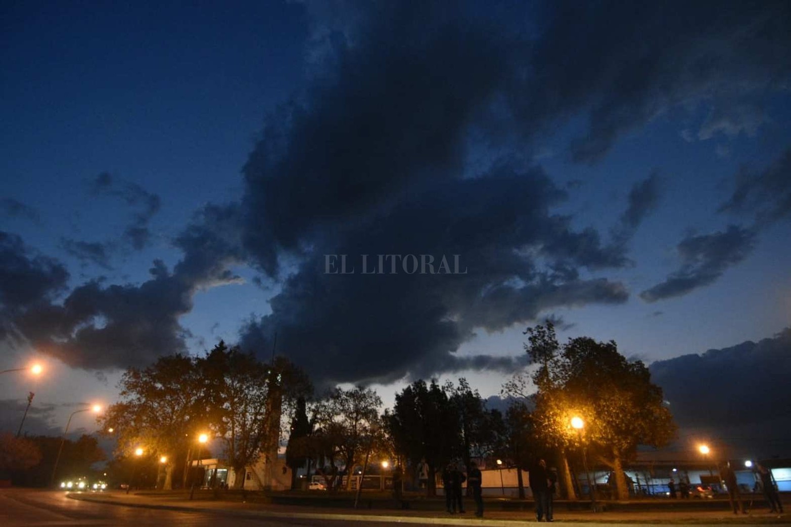 El operativo en la cancha de Colón.