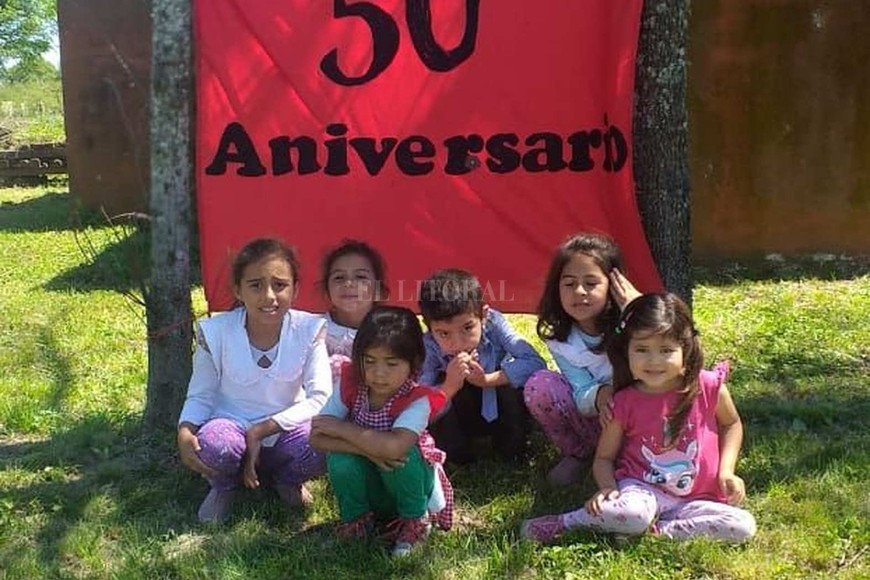 Fortín Olmos. La Escuela del paraje El Campanal festejó sus primeros 50 años