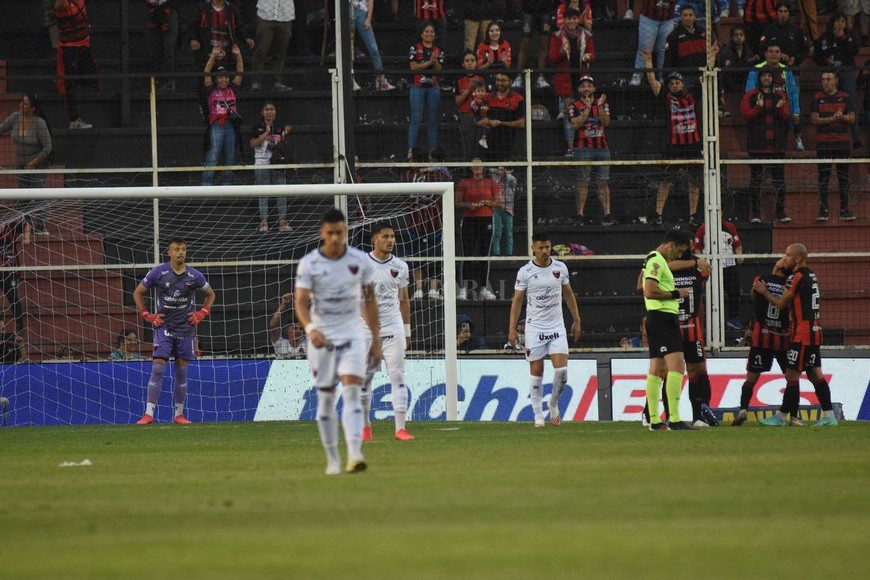Colón perdió 2 a 0 contra Patronato, en Paraná