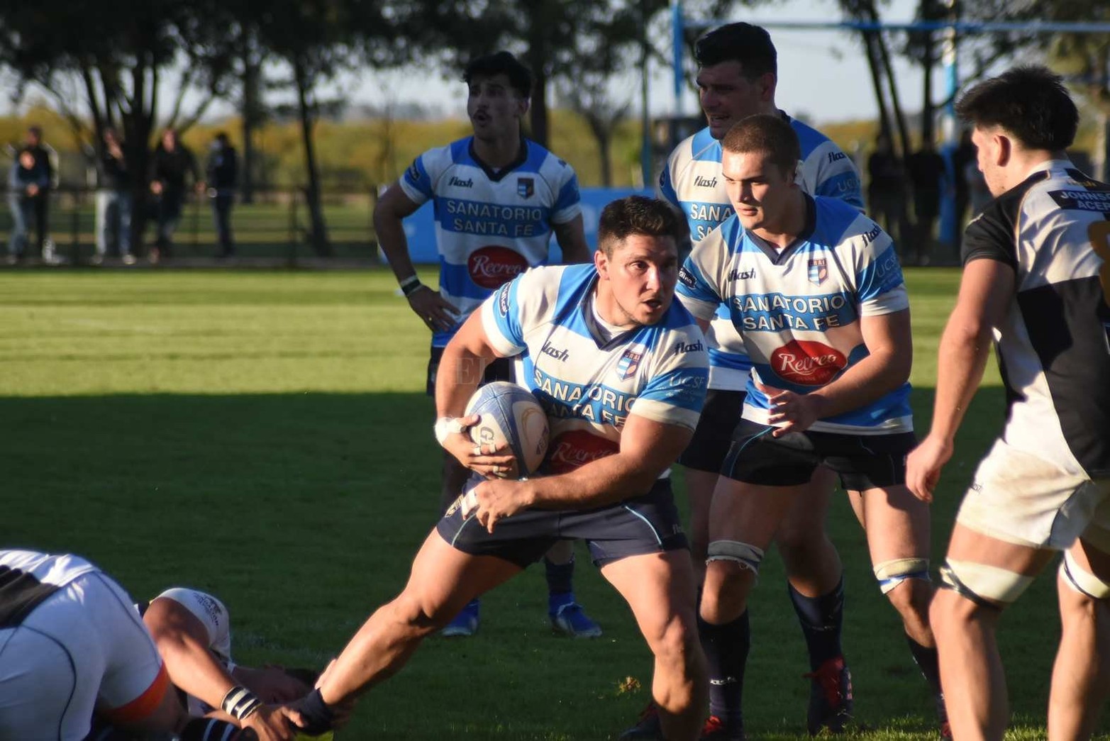 Estudiantes de Paraná se quedó con el torneo regional Dos Orillas. El equipo de la capital entrerriana se impuso a CRAI por 20 a 14. El 25 de septiembre, comienza el Torneo Regional del Litoral.
