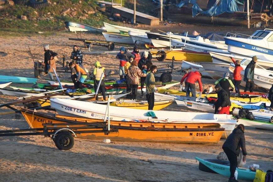 De Rosario al Congreso: la caravana de kayakistas llegó por la Ley de Humedales