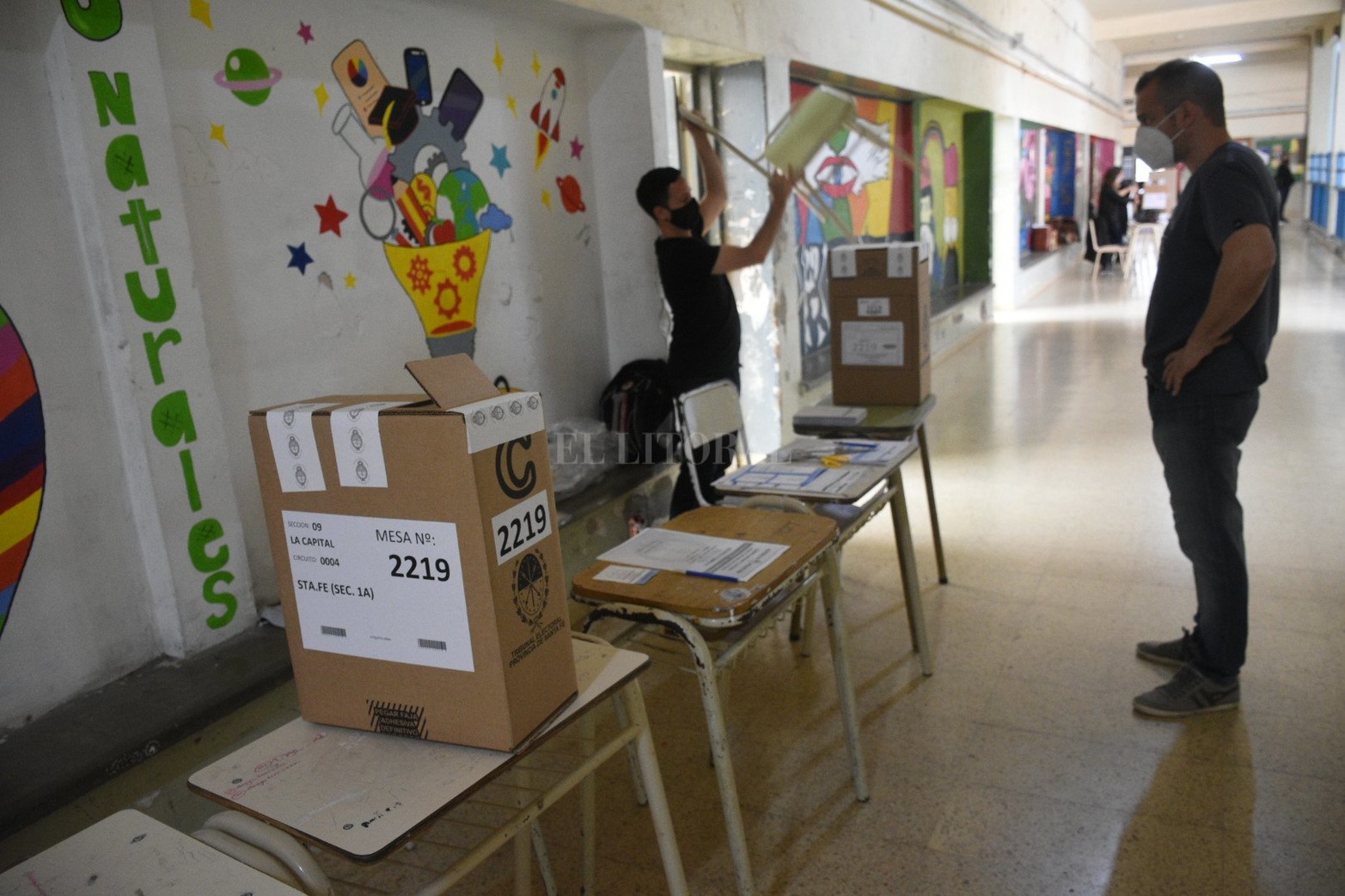 Armado de mesas y primeros votos de una jornada electoral 2021