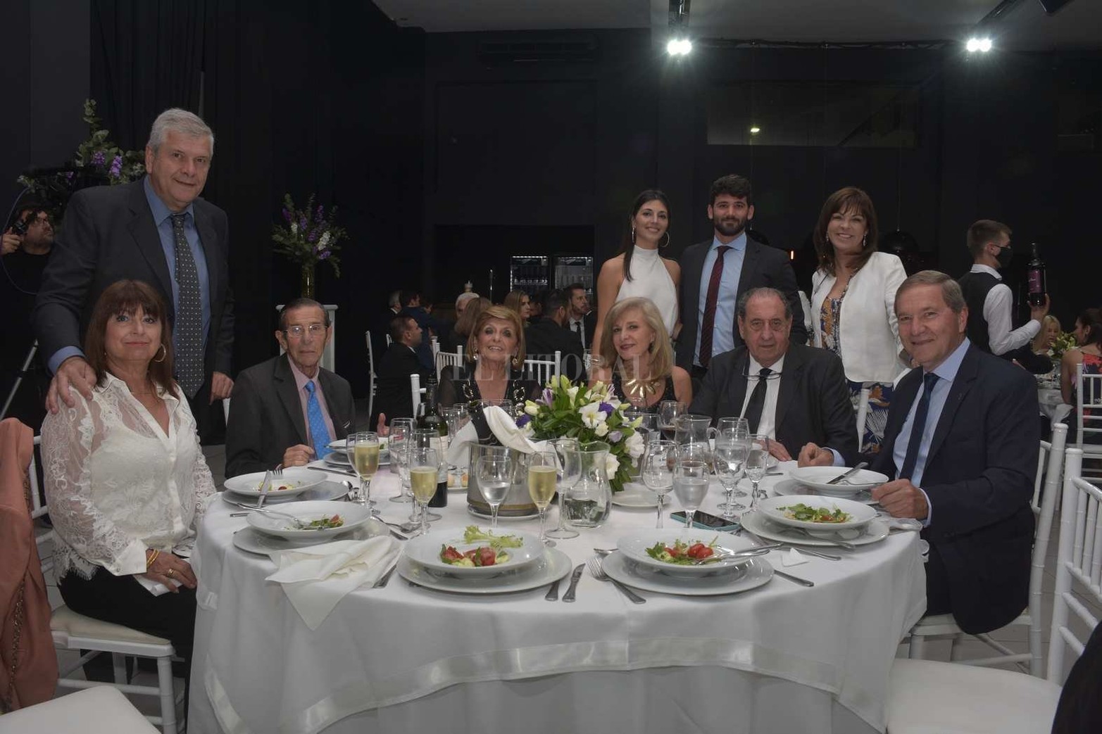 Guido Airaudo y Sra, José Galetti y Sra, Consuelo Barberio, Nicolás Sanagustín, Guillermo Busaniche y Sra. y Mario Cesar Huber y Sra..