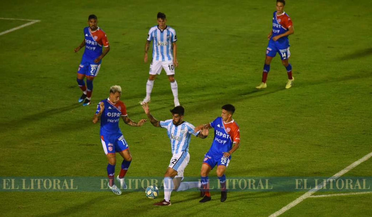 Unión sufrió su primera derrota en la Liga profesional al caer 3 a 1 contra Atlético Tucumán.