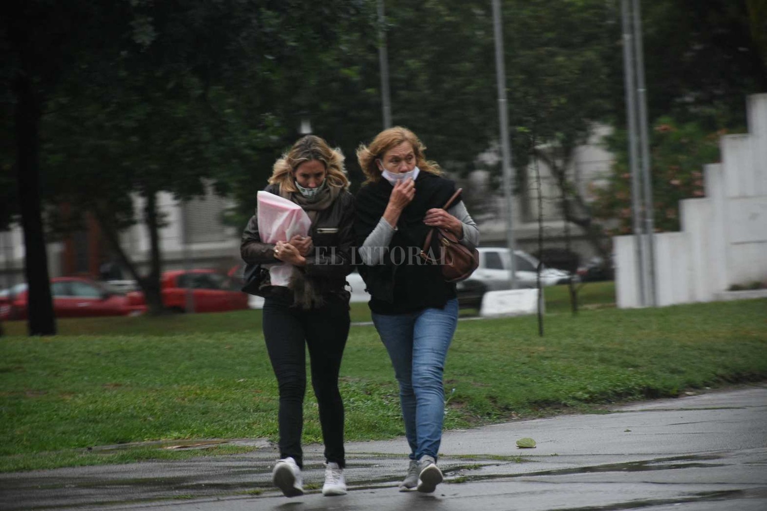 Con una mínima de 11° y una máxima podría alcanzar los 18°, se esperan precipitaciones durante toda la jornada