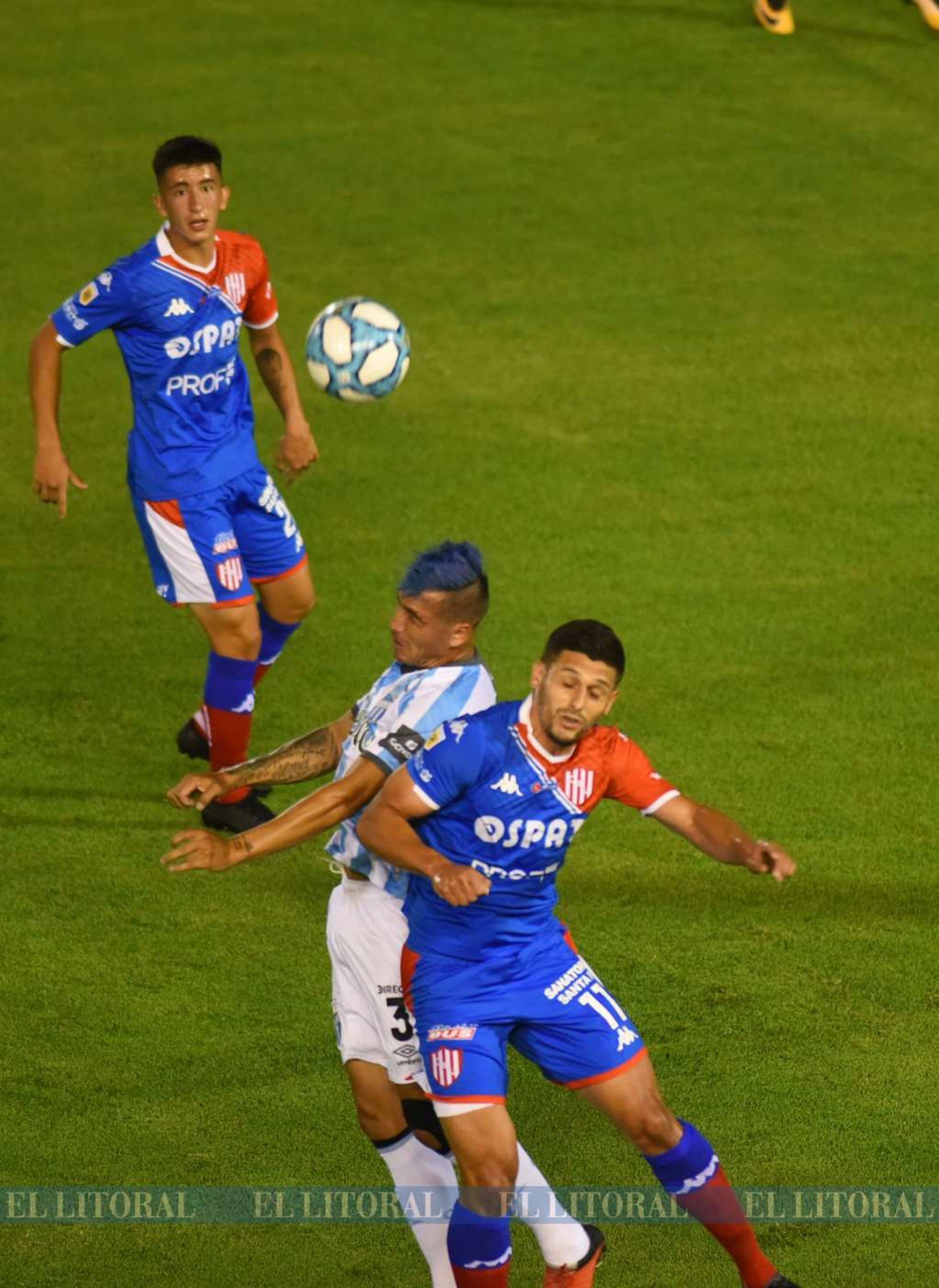 Unión sufrió su primera derrota en la Liga profesional al caer 3 a 1 contra Atlético Tucumán.