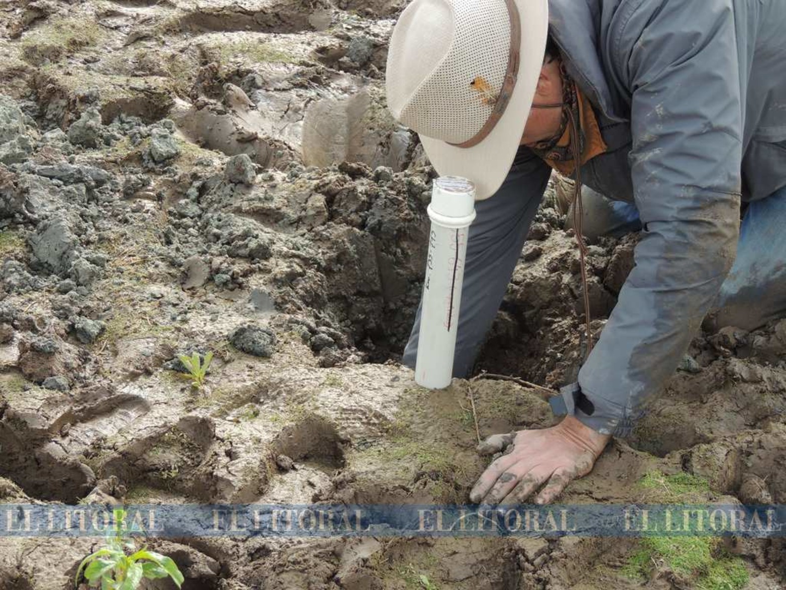 Perforan el lecho de la Setúbal en busca de restos paleontológicos. También quieren saber hace cuántos años se formó la laguna.