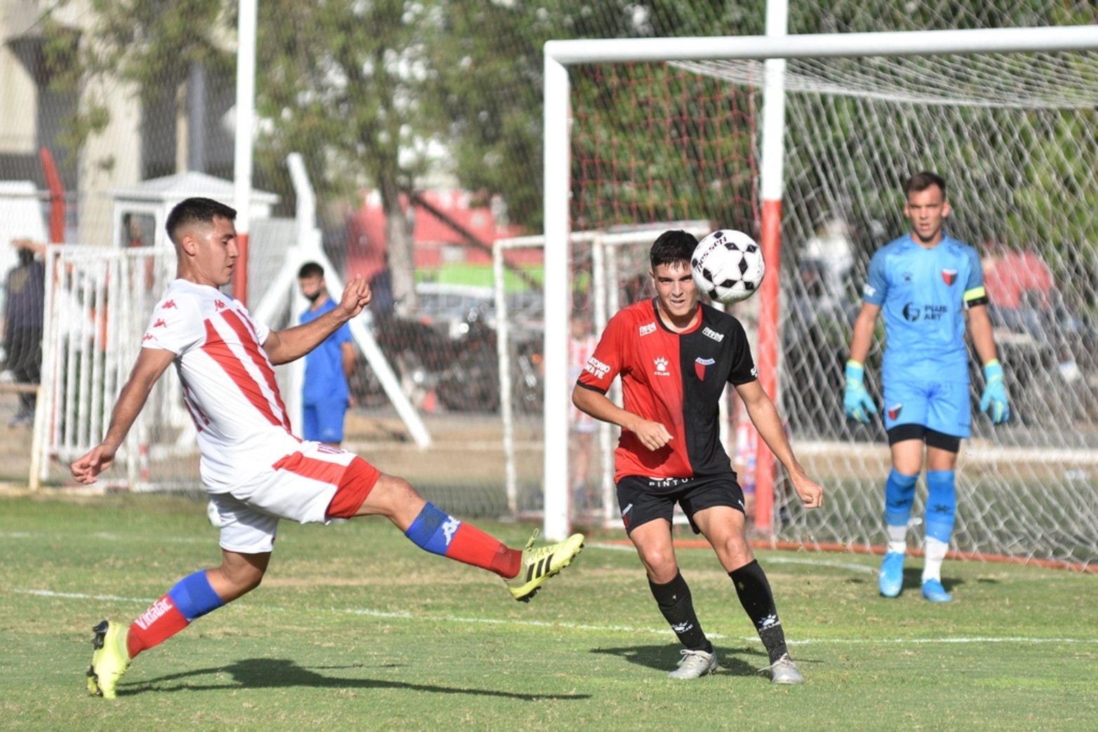 El "Sabalero" venció a Unión en el derby liguista por 1 a 0.