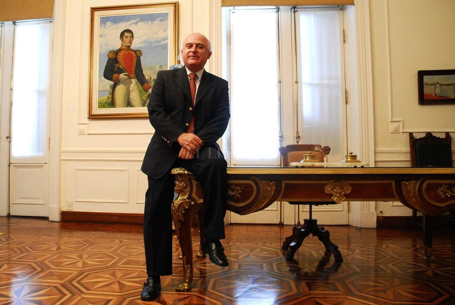 8 de febrero de 2008. El intendente Miguel Lifschitz en el despacho de la intendencia de Rosario.