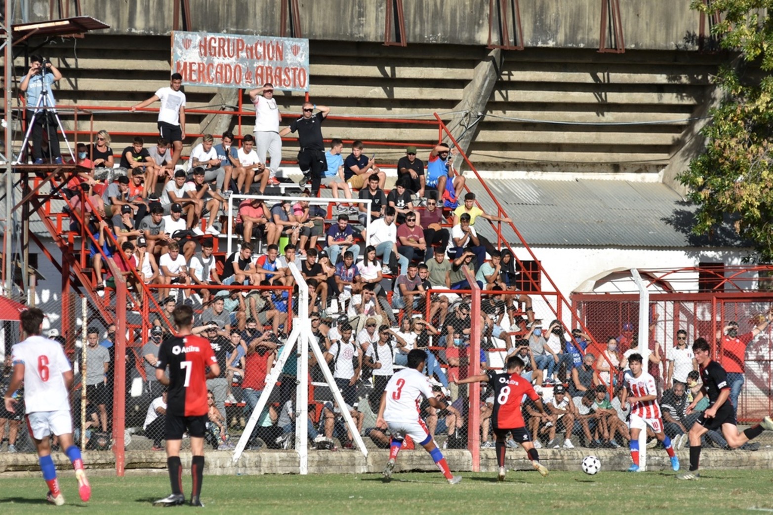 El "Sabalero" venció a Unión en el derby liguista por 1 a 0.