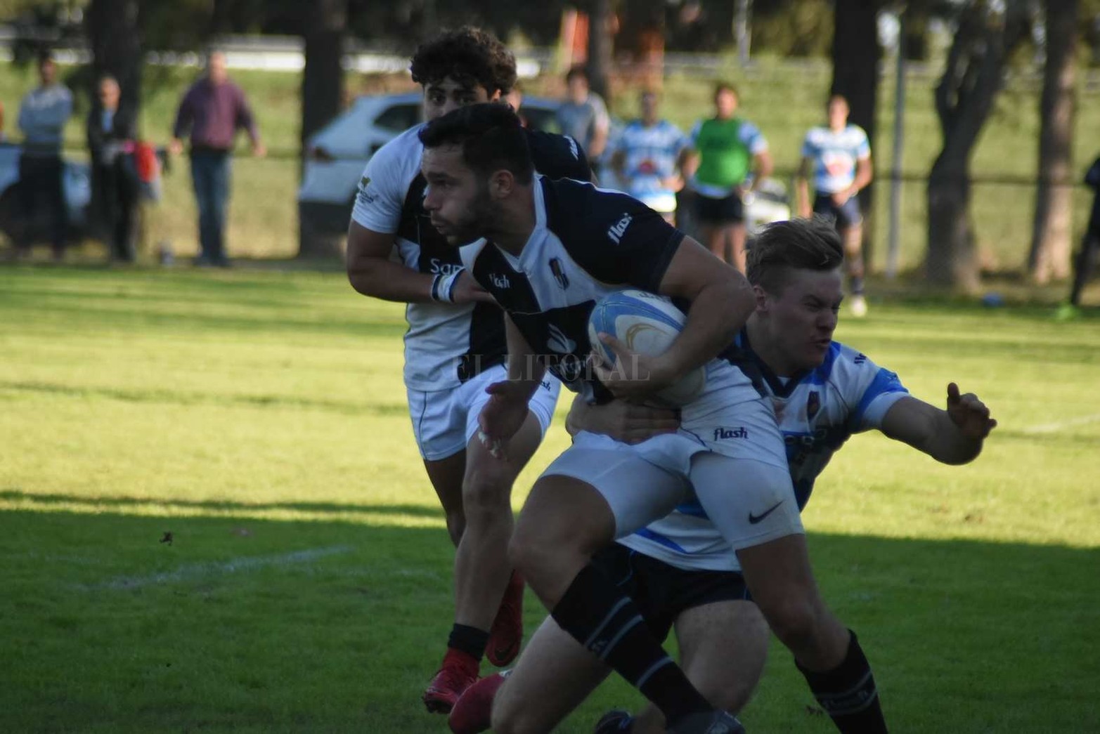 Estudiantes de Paraná se quedó con el torneo regional Dos Orillas. El equipo de la capital entrerriana se impuso a CRAI por 20 a 14. El 25 de septiembre, comienza el Torneo Regional del Litoral.