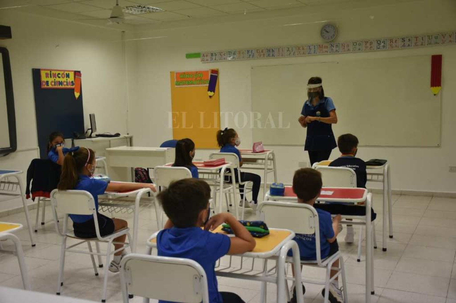 El inicio de clase en la escuela del Centro Educativo Jerárquicos.