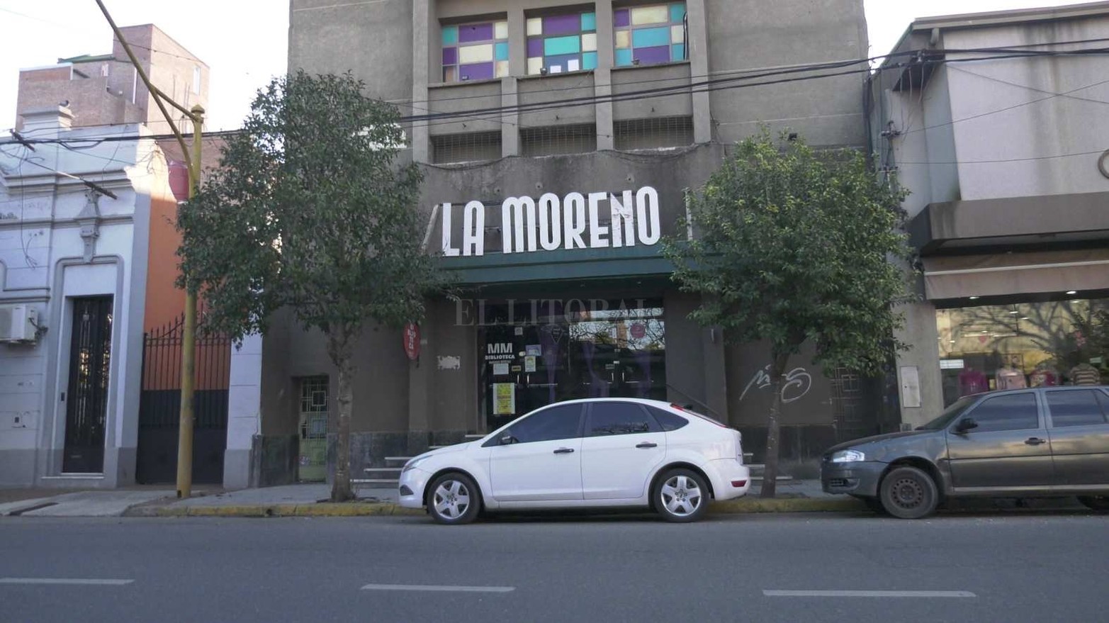 La Biblioteca Mariano Moreno, ubicada en el corazón de Candioti Sur, surgió a partir de un grupo de docentes que en 1912 vio que los empleados del Puerto no tenían dónde dejar a los chicos.