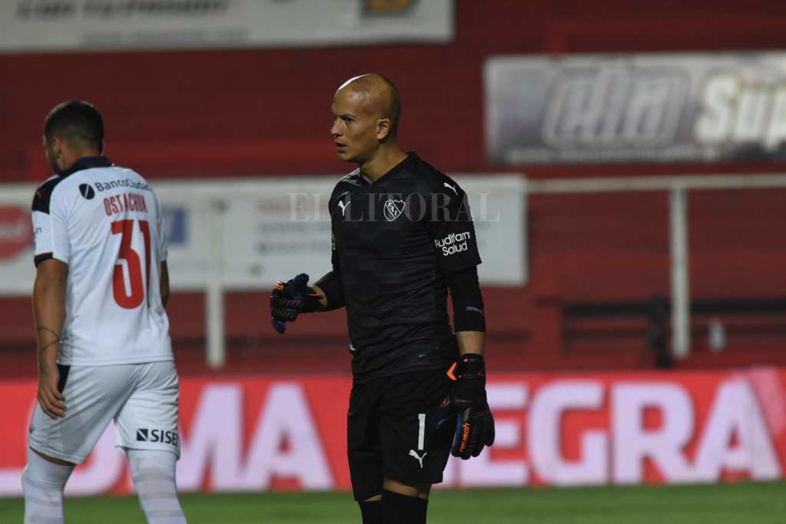 Unión empató 0 a 0 con Independiente y sus chances de clasificar se complican.