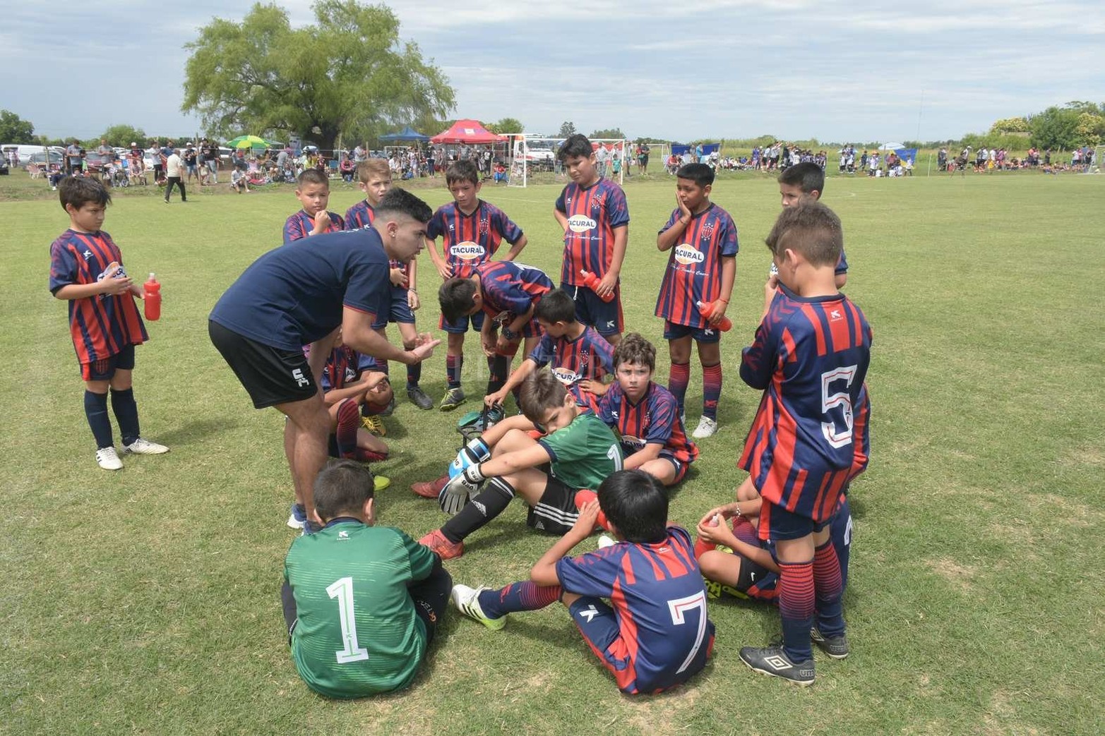 Organizado por el club Cosmos, se desarrolla la edición 11° edición del Torneo Talentos de fútbol infanto juvenil.