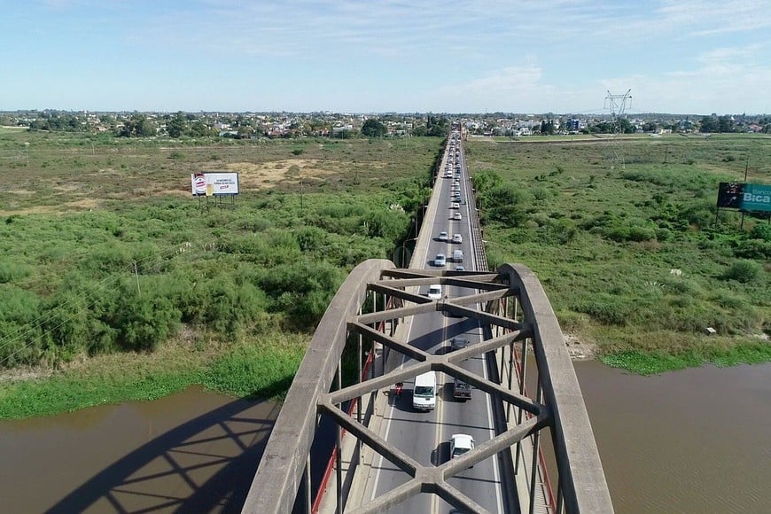 Hubo caos en el Puente Carretero por el corte en la autopista