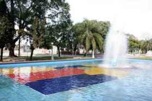 ELLITORAL_8427 | Archivo El Litoral Así lucía la fuente en julio de 2005, luego de ser sometida a una profunda limpieza.