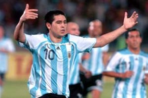 Telam Télam Puerto Ordaz-Venezuela, 11/07/07 Juan Roman Riquelme festeja el tercer gol de Argentina que hoy enfrenton a México por las semifinales de la Copa América Venezuela 2007. Foto: Alejandro Beldevere/Enviado Especial/Télam/cf