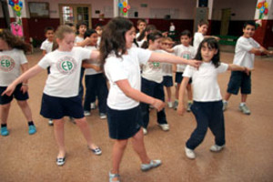 El Litoral FOTO AMANCIO ALEM--ESC. BELENO,PATITO FEO---31-10-07--