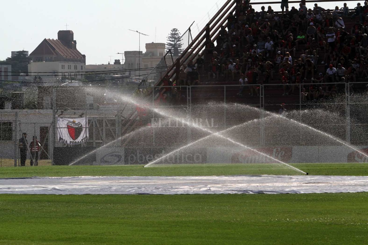 Colón derrotó 3 a 1 a Godoy Cruz por la segunda fecha de la Liga Profesional. El partido se jugó en Paraná.
