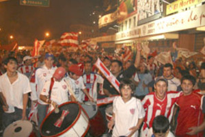 ELLITORAL_925 | El Litoral. Los hinchas colmaron el estadio de la avenida.