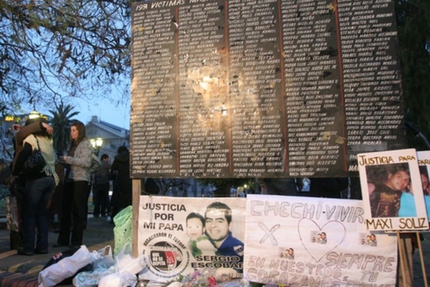 ELLITORAL_16729 |  TONY GOMEZ La Tragedia de Cromañón en imágenes