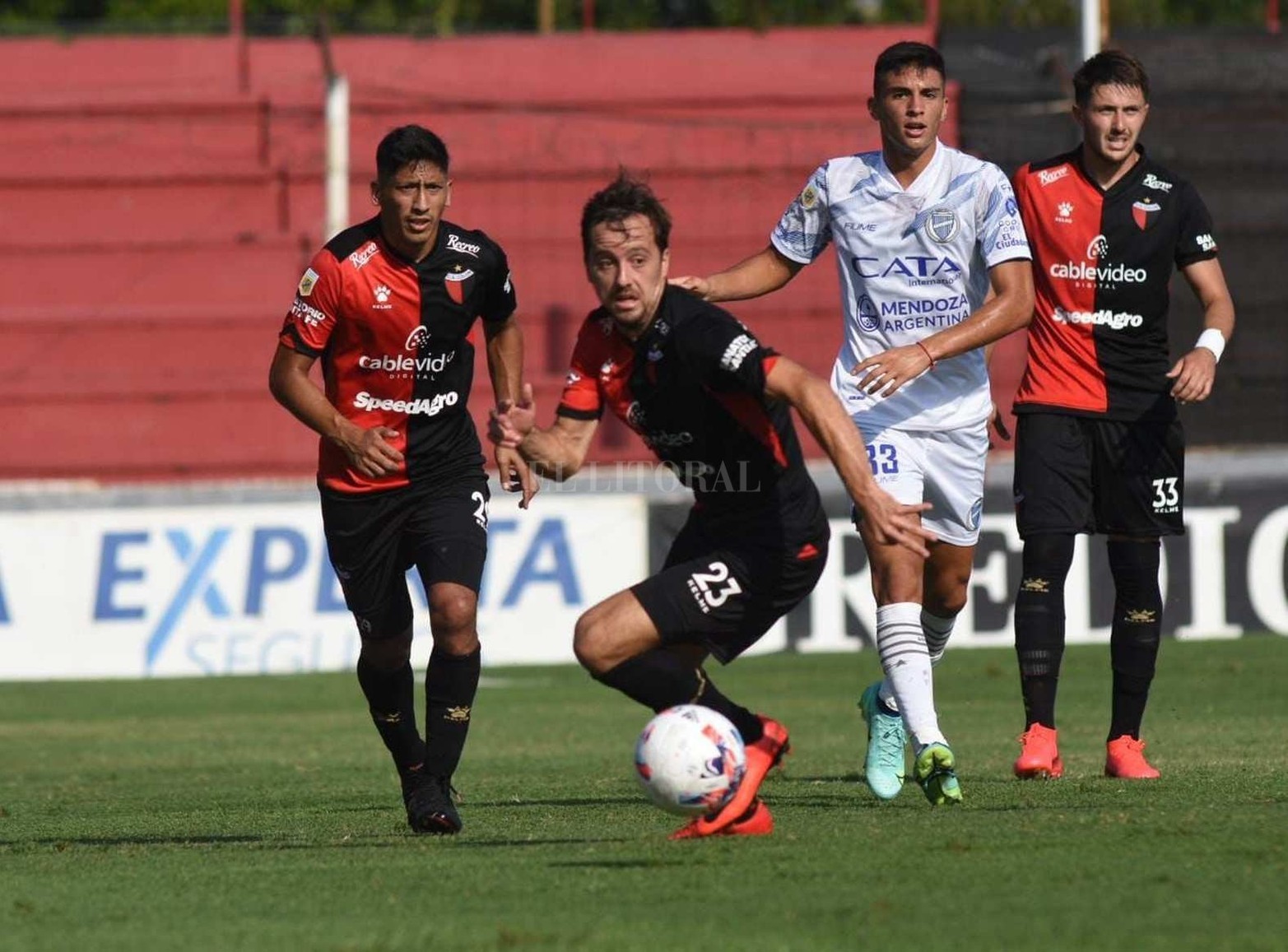 Colón derrotó 3 a 1 a Godoy Cruz por la segunda fecha de la Liga Profesional. El partido se jugó en Paraná.