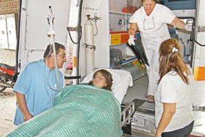 Gustavo Capeletti El hospital Central de Reconquista recibió a los heridos más graves. Un equipo de médicos y asistentes estaban aguardando en la puerta del nosocomio.