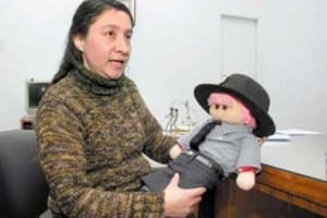 Mercedes Pardo NOTA EN EL ISEP.- POLICÍA COMUNITARIA.- 8-8-07.- FOTO M.PARDO