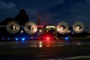 EFE Anoche continuaba la búsqueda de los restos del avión de Air France, desde la base del archipiélago Fernando de Noronha.