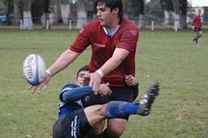 ELLITORAL_14673 |  Luis Cetraro Logaritmo ratificó su buen momento, quitándole el invicto que los lasallanos ostentaban en Cabaña Leiva.