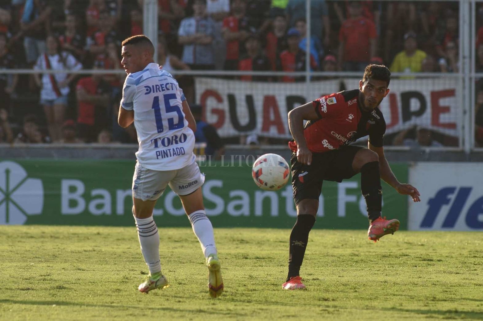 Colón derrotó 3 a 1 a Godoy Cruz por la segunda fecha de la Liga Profesional. El partido se jugó en Paraná.