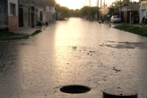 ELLITORAL_725 |  Mercedes Pardo Barrio San Lorenzo. 3 de Febrero y Santiago de Chile.