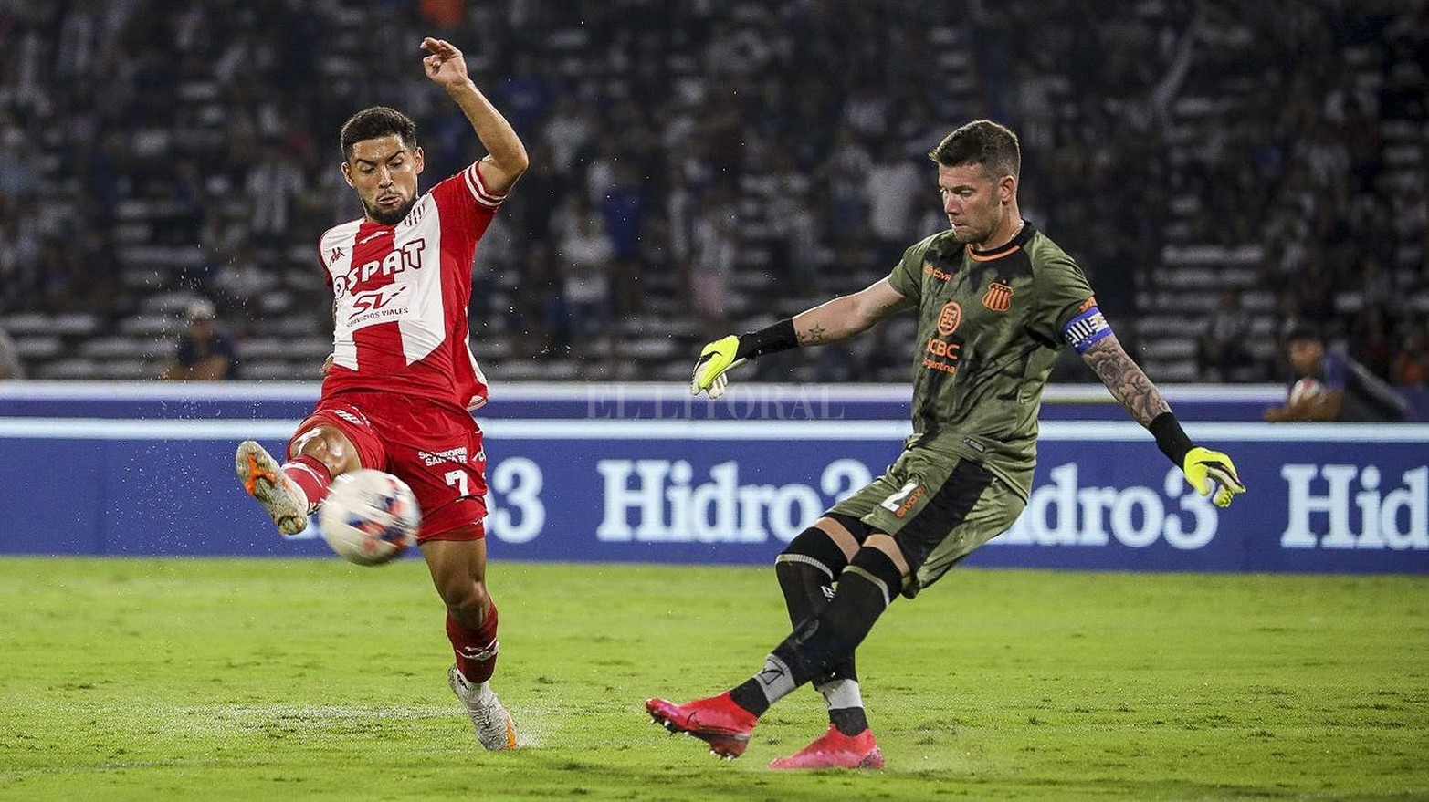 Unión logró empatar 0 a 0 en Córdoba frente a Talleres. Sobre el final el arquero Moyano atajó un penal.