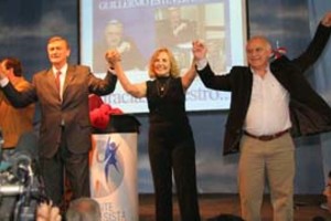 F Raina Celebración. Binner, Tessio y Lisfschitz en el Patio de la Madera
