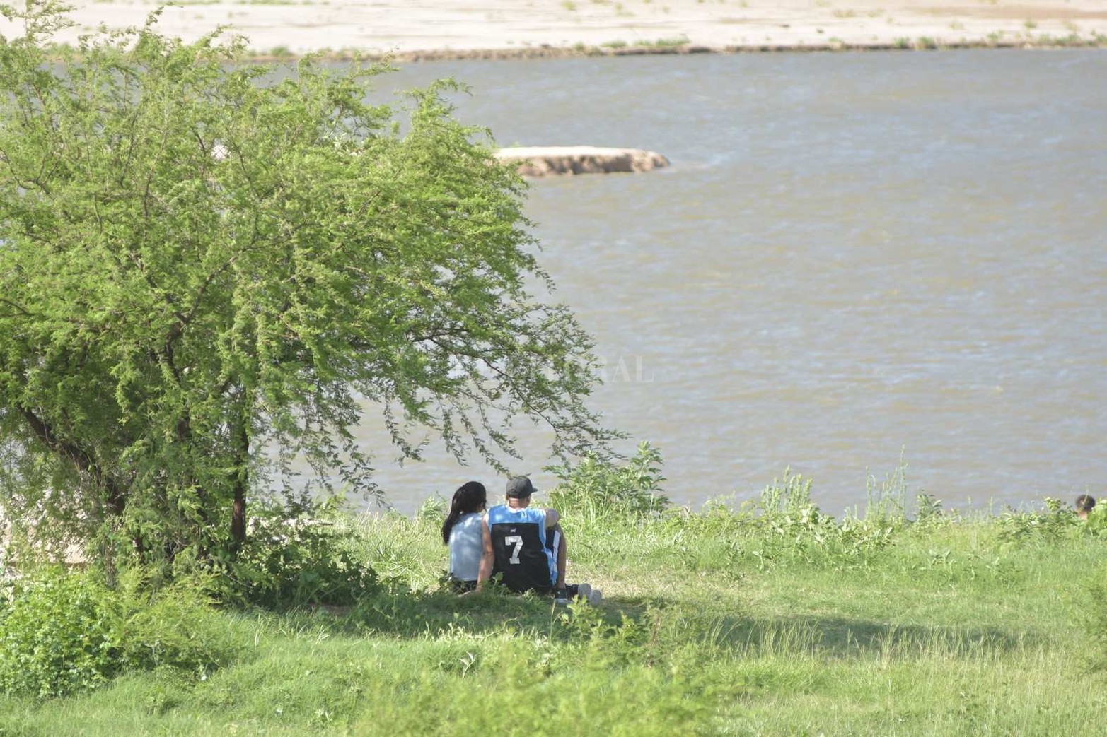 Además del sol y las nubes, el viento fue el protagonista principal en la tarde del sábado.